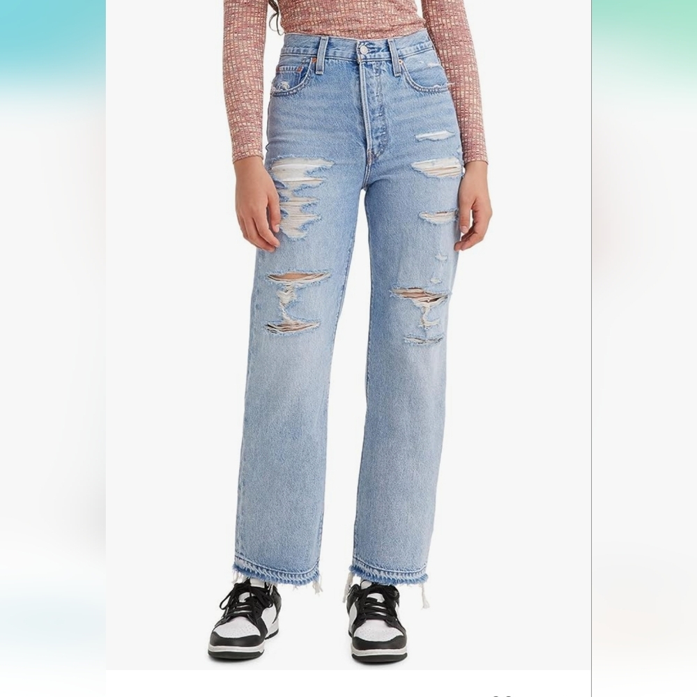 Levi's Women's Ribcage Straight Ankle Jeans Light Indigo Destructed Size 30